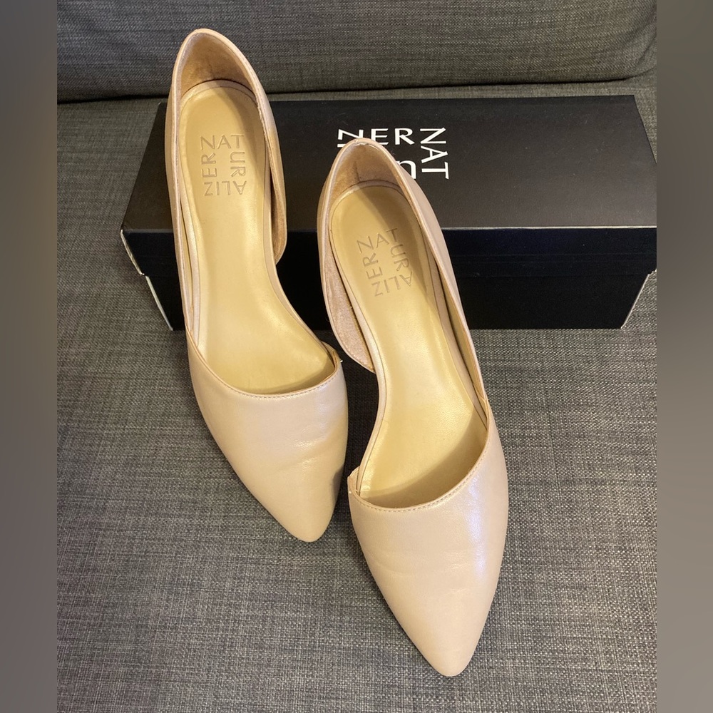 NATURALIZER Tamara Taupe Flat Size 8M EUC.